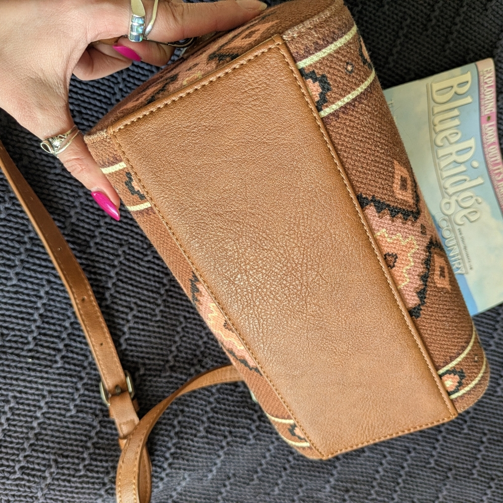 Wrangler Brown Western Handbag - Picture 8 of 15
